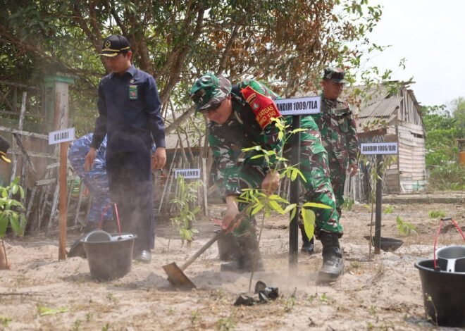 Kepedulian TNI terhadap lingkungan ditunjukkan melalui penanaman pohon TMMD ke-130