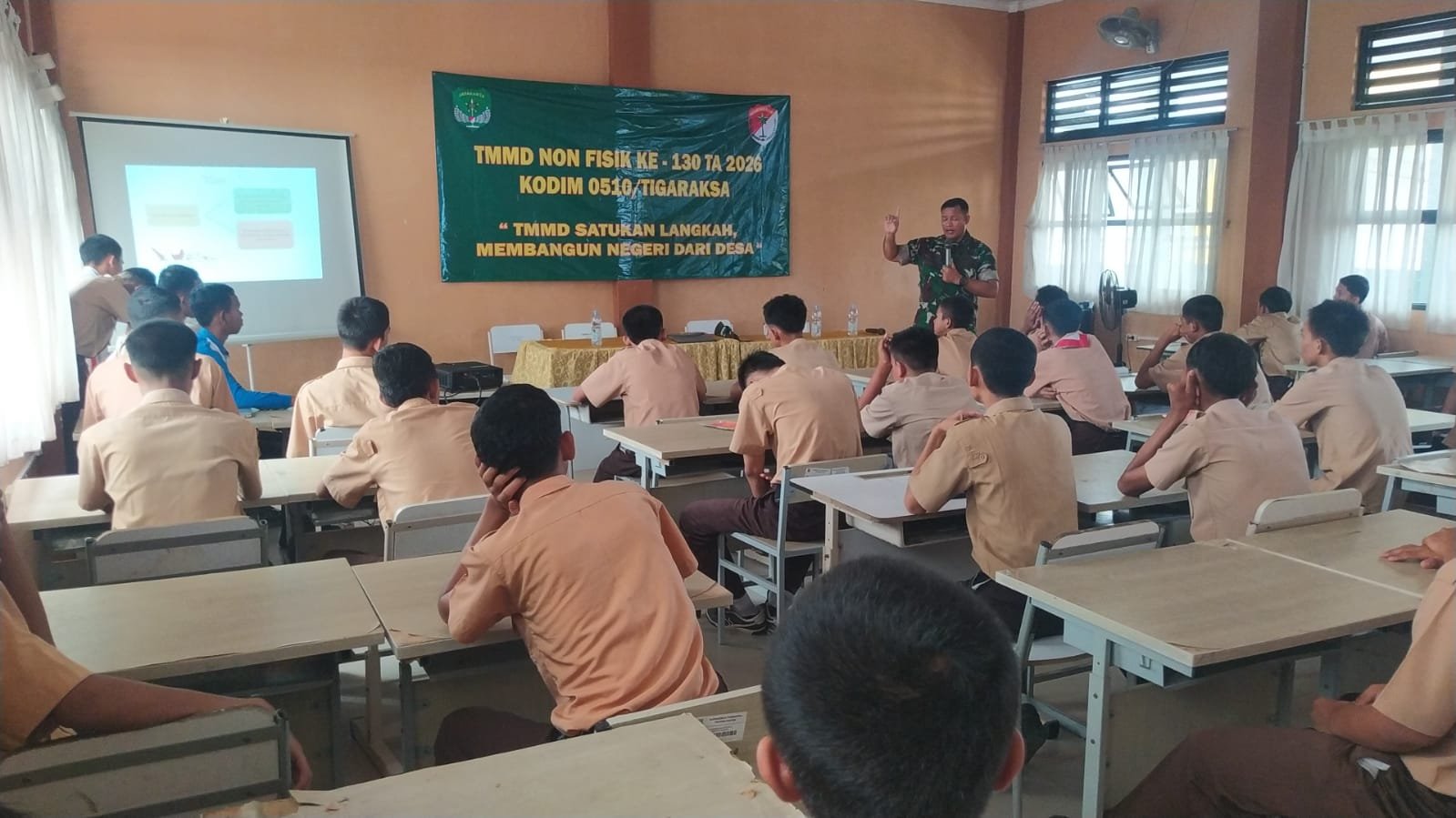 Program TMMD ke-130: Siswa SMKN 11 Tangerang Perkuat Wawasan Kebangsaan
