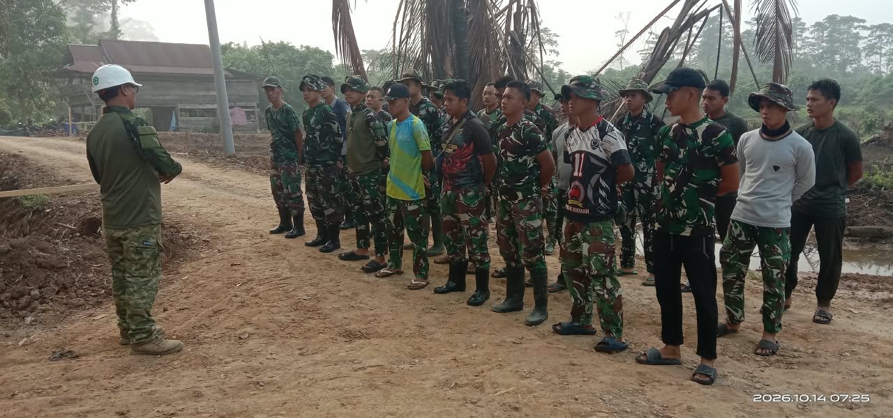 TNI dan Masyarakat Bersama Siapkan Diri Jalani Tugas di Luwu Timur