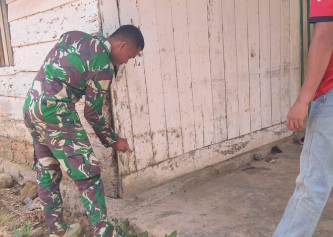 Program TNI Membangun Rumah Layak untuk Arianto di Desa Soe