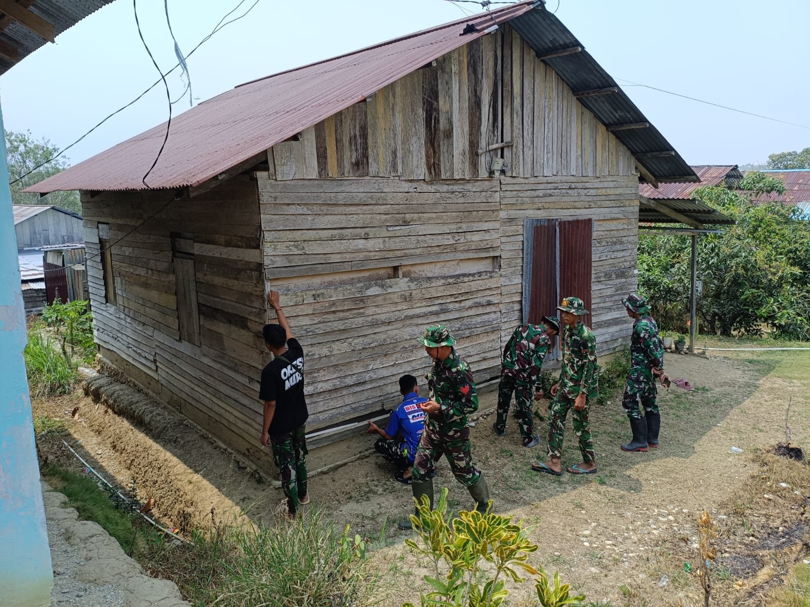 Kodim 1307/Poso awali renovasi rumah layak huni untuk masyarakat Pamona
