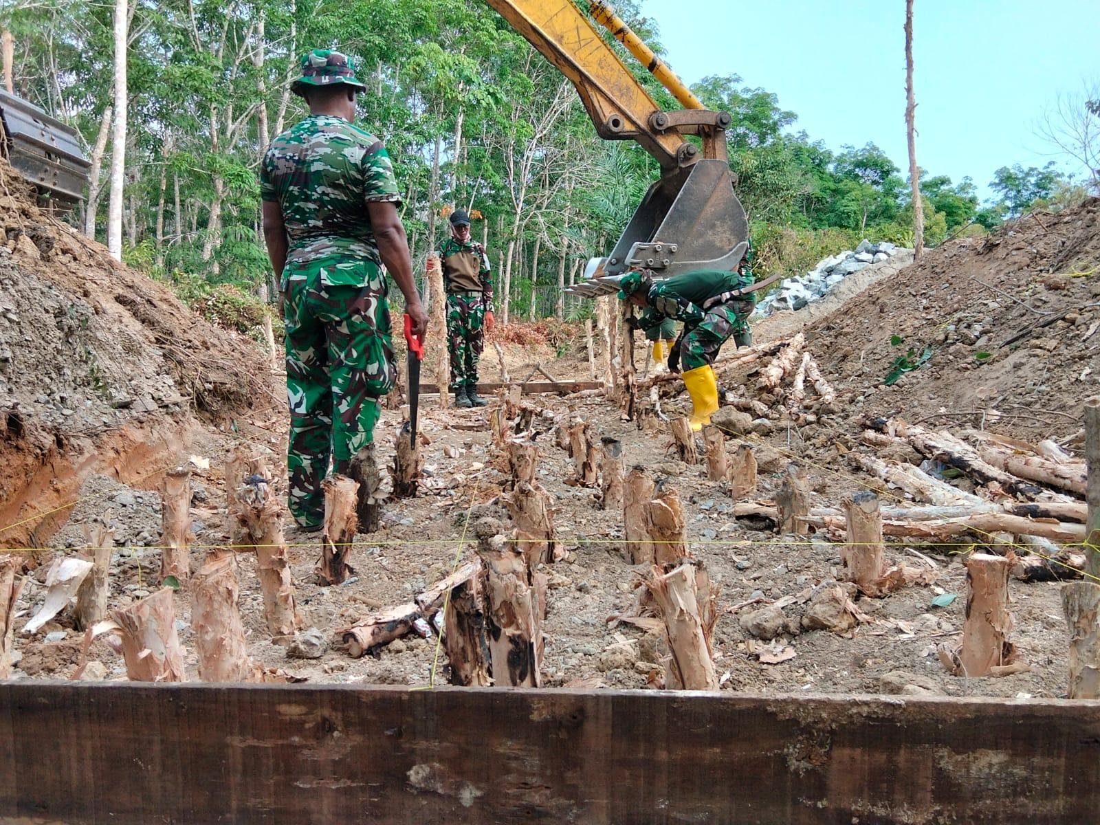 Pembangunan Jembatan Beton di Karang Rejo Maju dengan Pemasangan Trucuk Galam