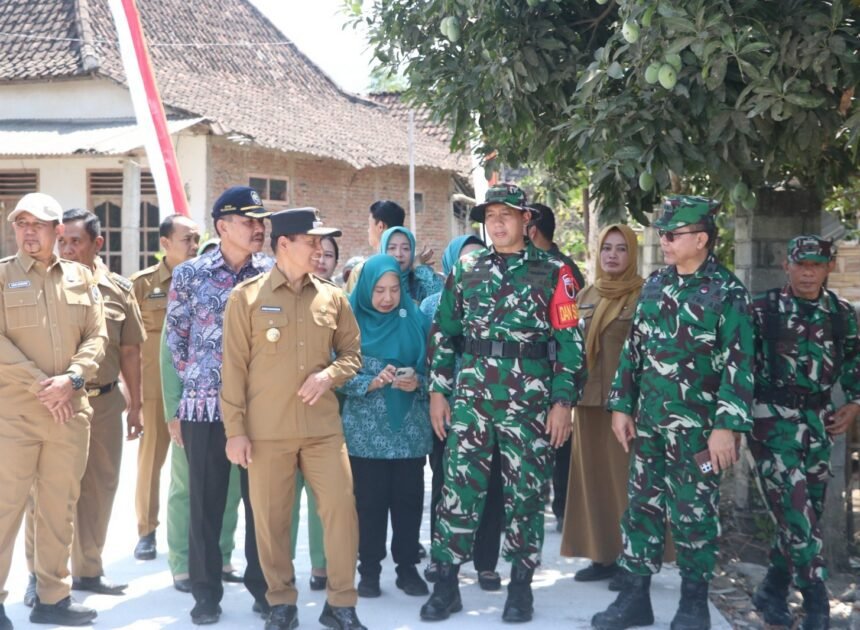 Membangun Desa Pojok: TMMD ke-130 Tingkatkan Akses dan Layanan Sosial