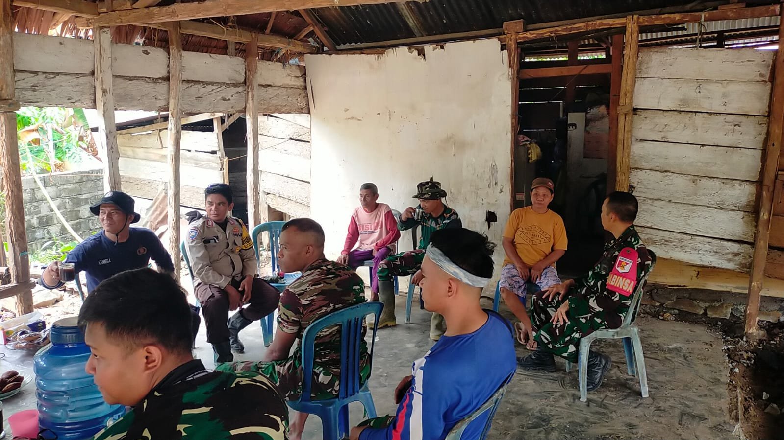 Satgas TMMD ke-130 Dekatkan Diri dengan Warga Melalui Kegiatan Komunikasi Sosial