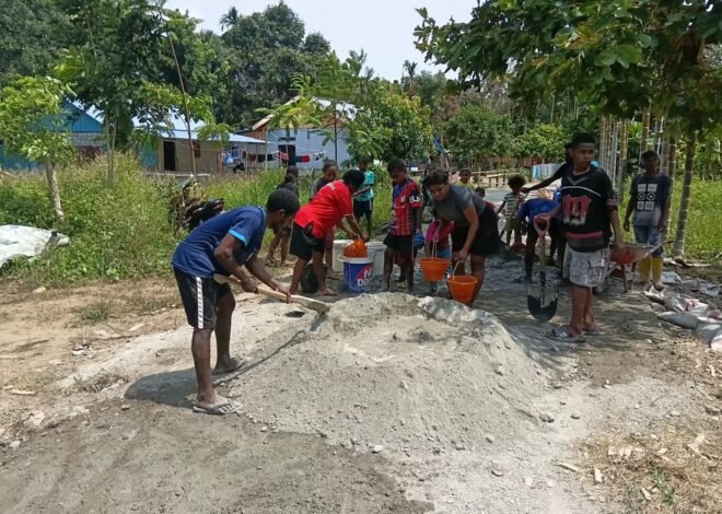 Kebersamaan TNI dan Warga dalam TMMD ke-130, Membangun Harapan di Manokwari