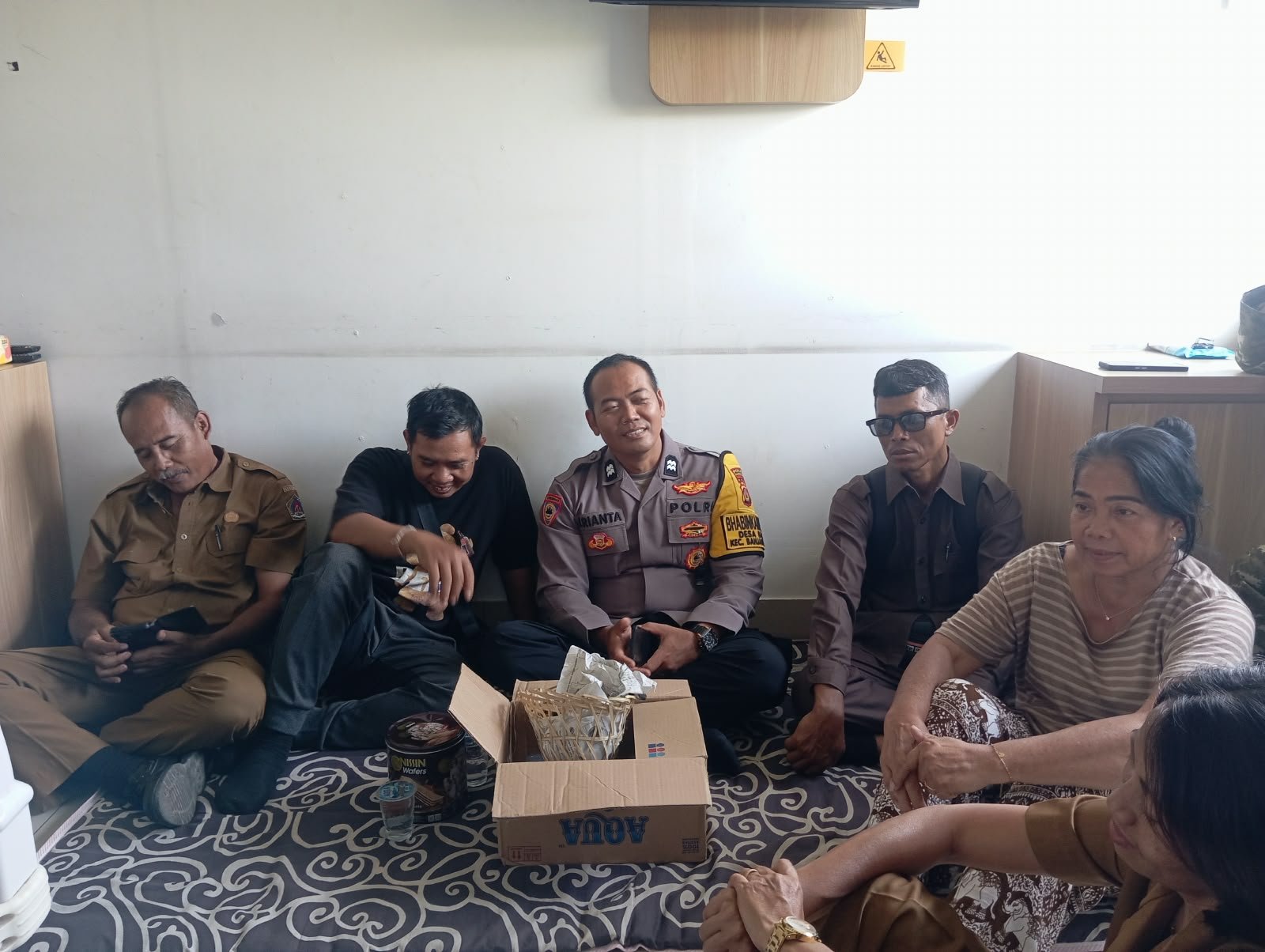 Dukungan Moril Babinsa Bakas untuk Warga Yang Sedang Berjuang Sakit