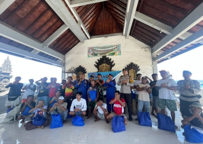 Dukungan TNI-Polri Terhadap Nelayan Di Nusa Penida Melalui Kegiatan Sosial