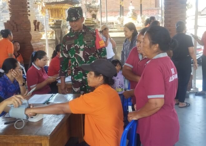 Peran TNI AD dalam Memperkuat Kesehatan Masyarakat di Desa Bunutin