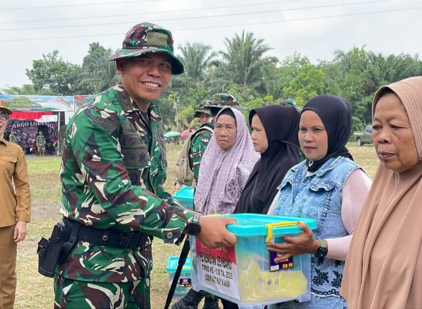 Kodim 0427/Way Kanan Asemkan Bantuan untuk Warga dalam Program TMMD 2026