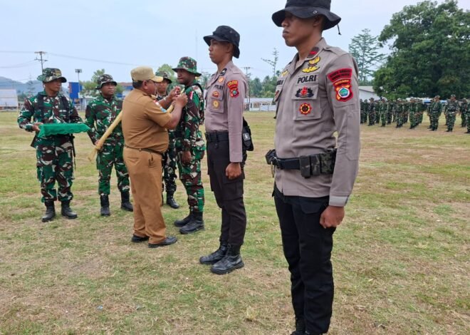 TNI Siapkan Aksi Pembangunan Melalui Simbolis Penyerahan Alat dan Penyematan Pita