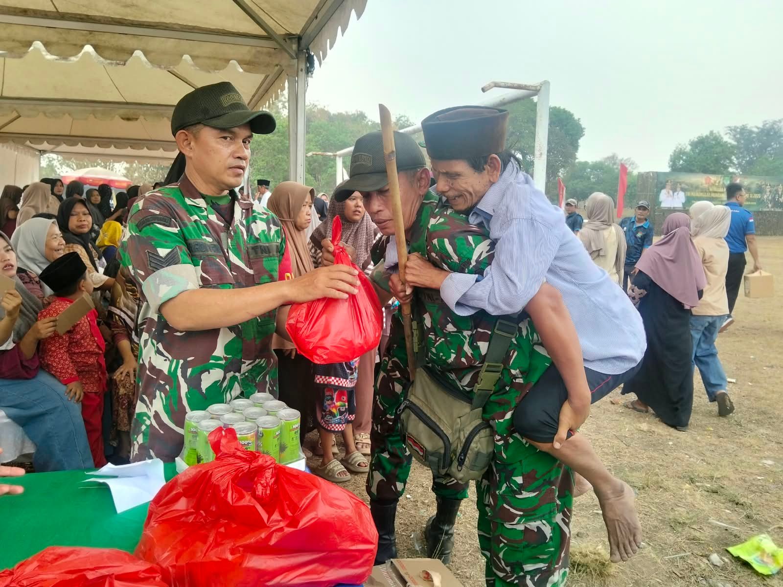Serma Suan Tunjukkan Kepedulian dengan Pemberian Bantuan Kesehatan kepada Warga